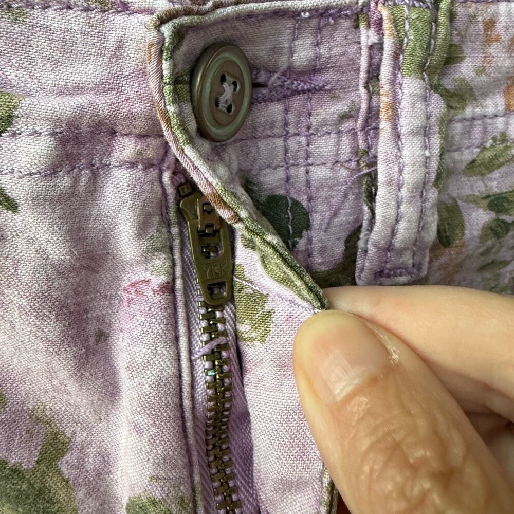 Pilcro Anthropologie Purple Floral Shorts 25 - Picture 5 of 10
